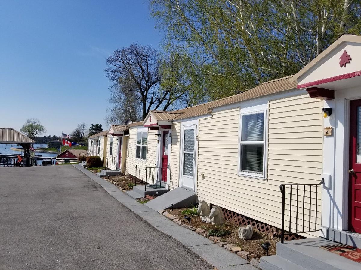 Motel Hills Motor Court & Marina Alexandria Bay Zewnętrze zdjęcie